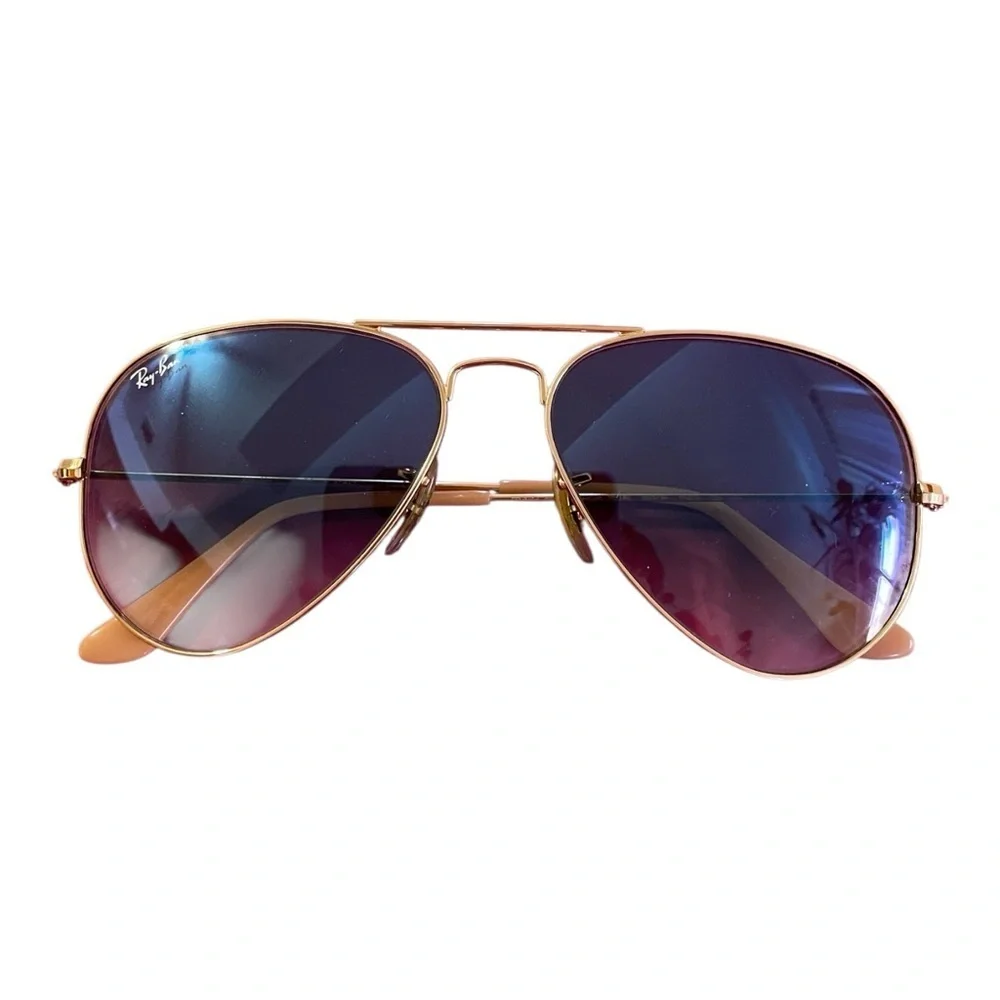 Ray-Ban Luxotica  Gradient Light Blue Aviator Sunglasses, with Case.